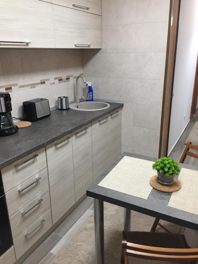 Roby Apartament Bucureşti Ngoại thất bức ảnh
