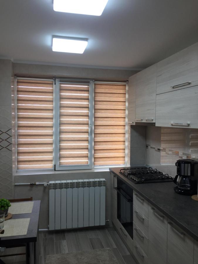 Roby Apartament Bucureşti Ngoại thất bức ảnh