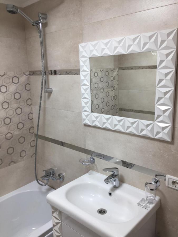 Roby Apartament Bucureşti Ngoại thất bức ảnh